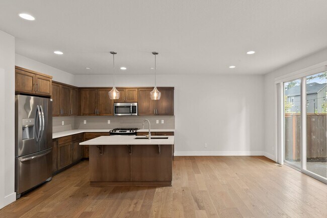 Building Photo - Beautiful 4 Bedroom, 2.5 Bath Home for Rent in Annand Heights, Tigard, OR