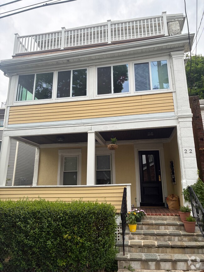 Building Photo - 22 Taft Hill Terrace