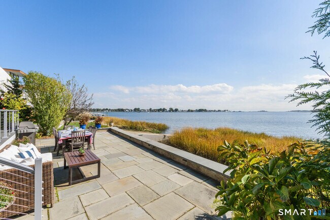 Building Photo - 50 Shorefront Park