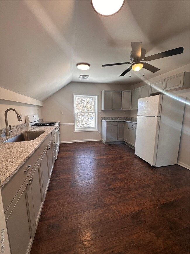 Building Photo - 50 South St