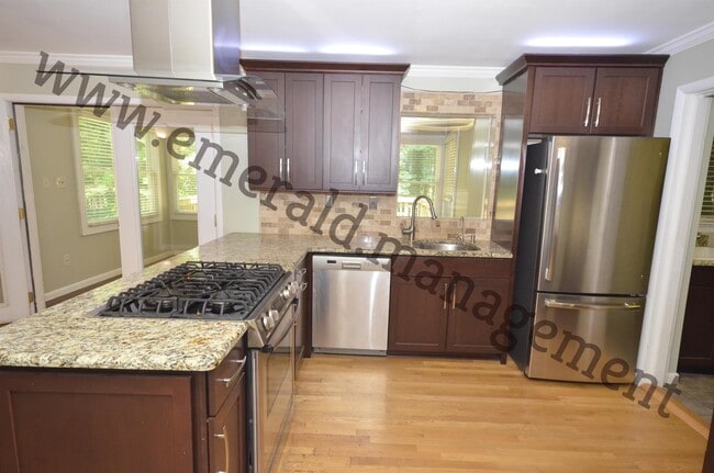 Building Photo - 2644 Harrington Dr