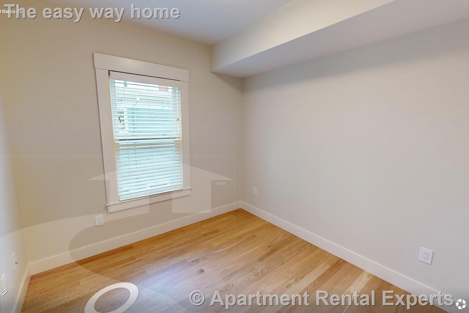 Building Photo - 208-210 Banks St Unit #3