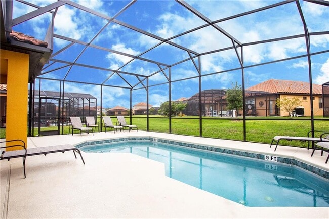 Building Photo - 2666 Rosemont Cir