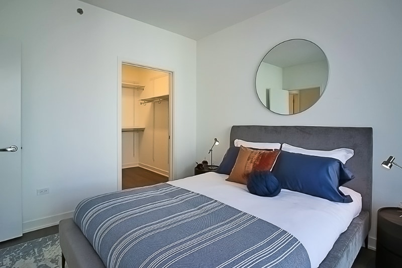 Building Photo - 455 N Park Dr