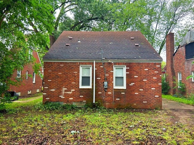 Building Photo - 19356 Westmoreland- 3 BED & 1.5 BATH FOR RENT