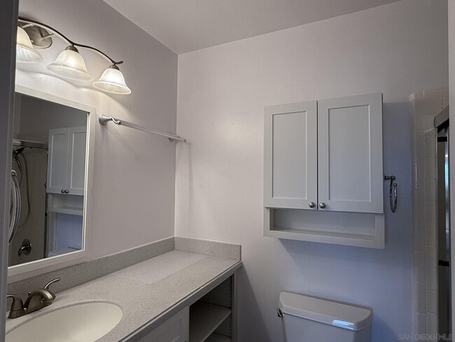 Building Photo - 2520 Clairemont Dr