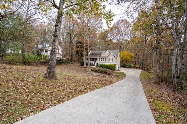 Building Photo - 225 Hawkins Farm Cir