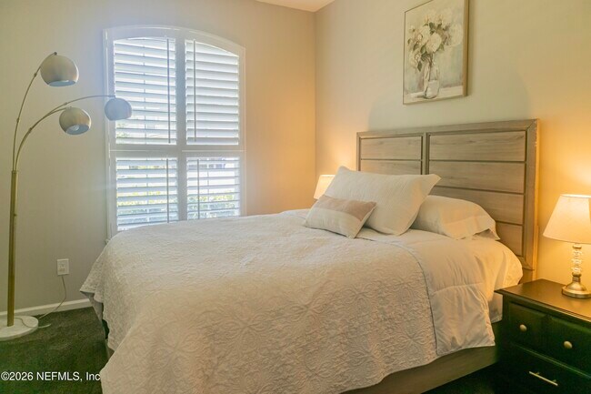 Building Photo - 904 Gallier Pl