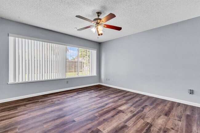 Building Photo - 3407 Pecan Point Dr