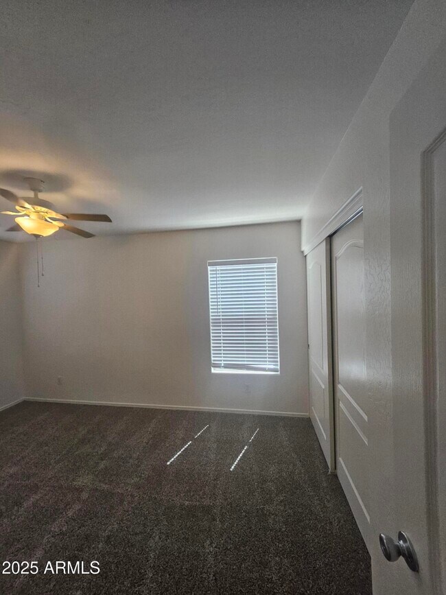 Building Photo - 40438 W Helen Ct