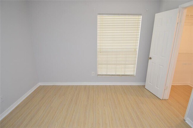 Building Photo - 8613 Mallard Reserve Dr