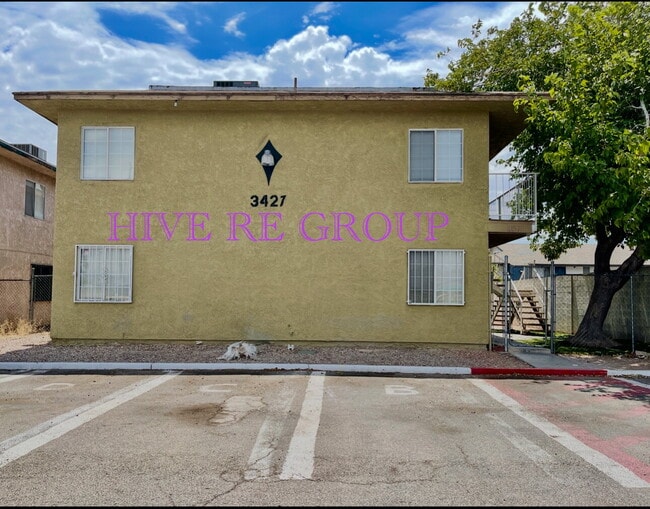 Building Photo - Bright & Budget-Friendly Condo for rent Ac...