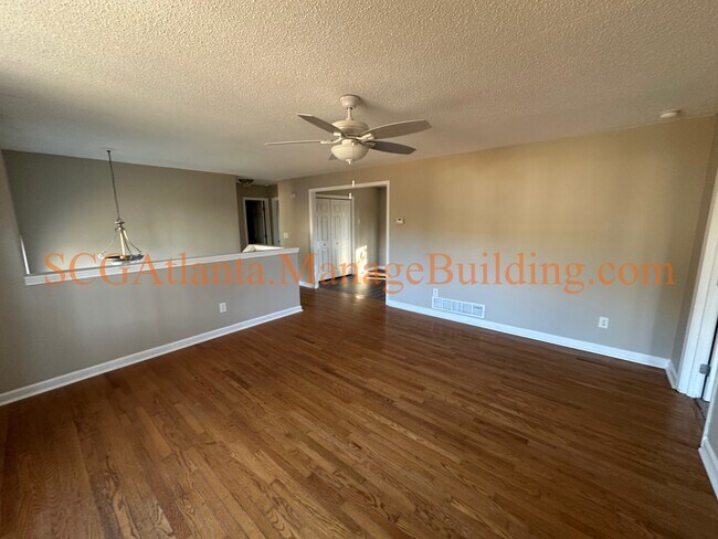 Building Photo - 100 Corn Crib Ct