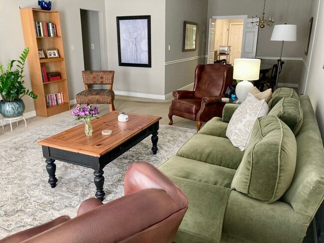 Building Photo - 110 Milledge Terrace