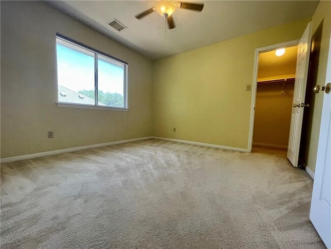 Building Photo - 1881 Dapplegrey Ln