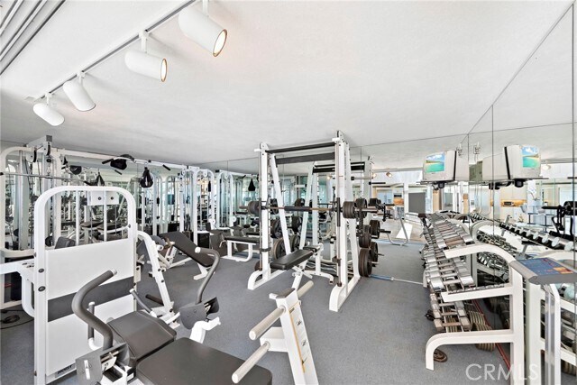 Building Photo - 31877 Circle Dr