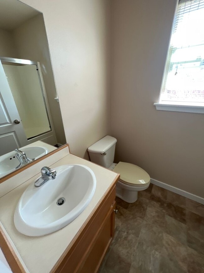 Building Photo - nov208