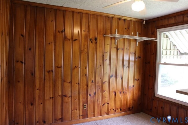 Building Photo - 2300 Farrand St