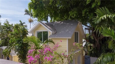 Building Photo - 824 NE 17th Way