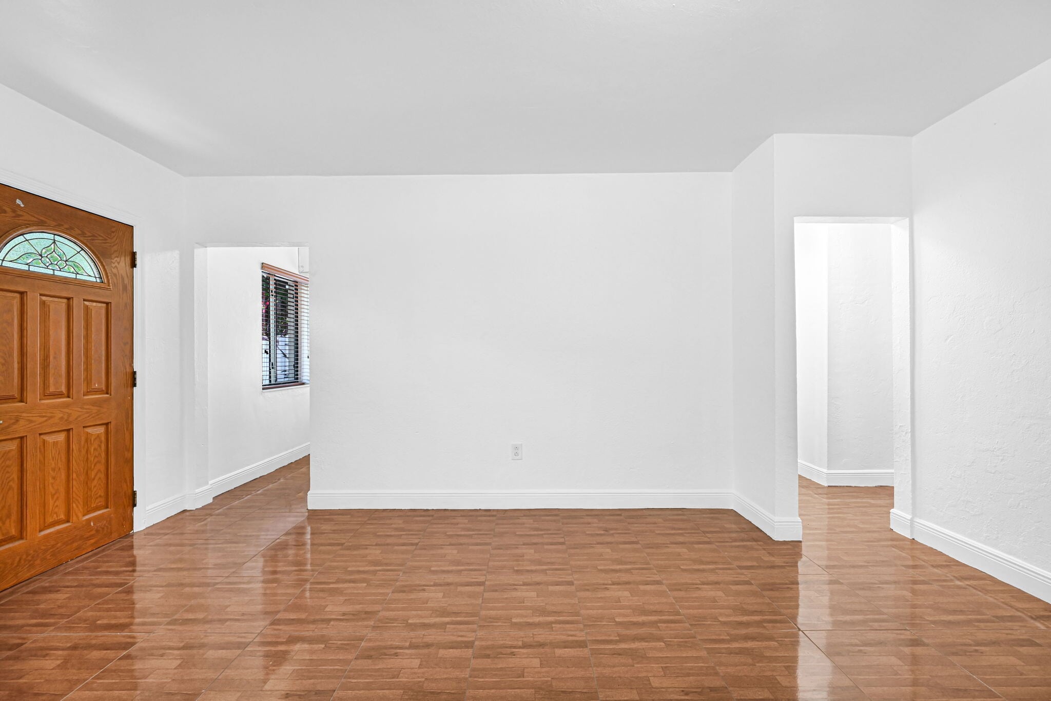 Building Photo - 6430 NE 1st Ct