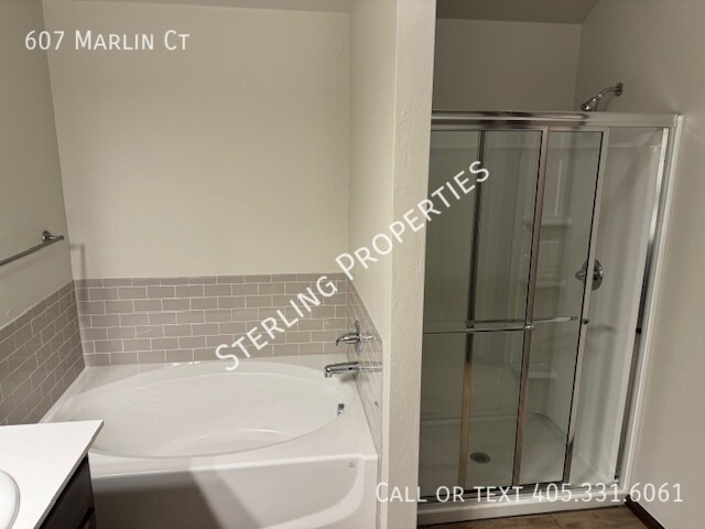 Building Photo - 607 Marlin Ct