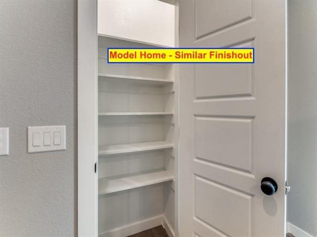 Building Photo - 10548 Tube Dr