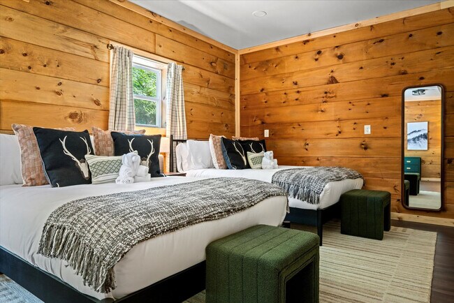 Building Photo - 208 Tunnel Ridge Dr