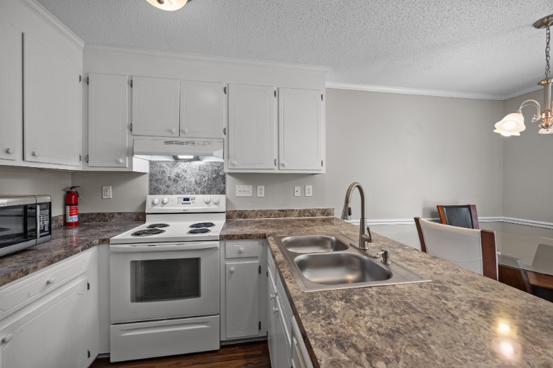 Building Photo - 3809 E Vancroft Cir