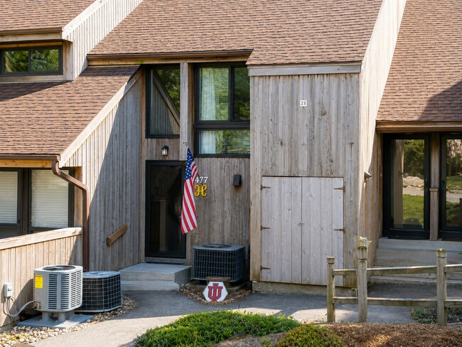 Building Photo - 9477 S Pointe Lasalles Dr