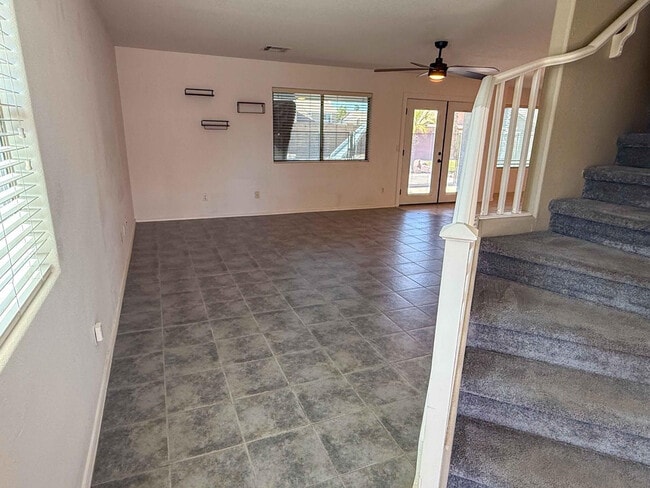 Building Photo - 3103 W Zachary Dr