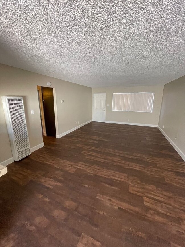 Building Photo - Grove Condos