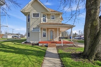 Building Photo - 209 West Main St