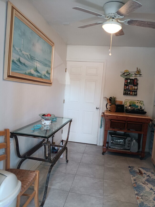 The Dolphin Suite Kitchen - 12890 Spencer St