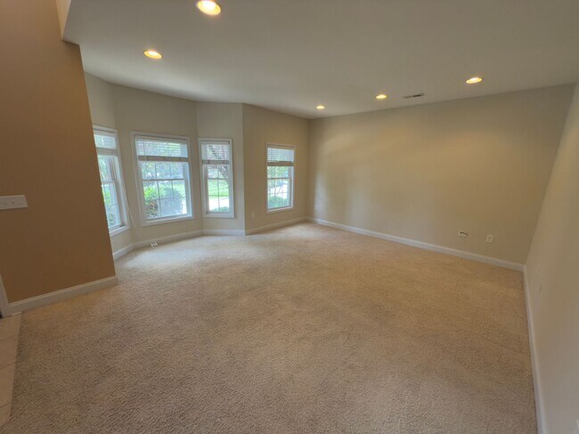 Building Photo - Christiansburg, 3 BR / 2.5 BA, Available Now