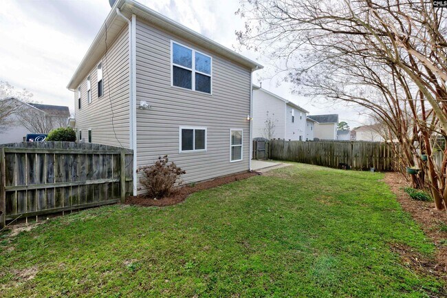 Building Photo - 104 Pepper Grass Dr