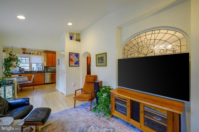 Building Photo - 4504 Highland Ave