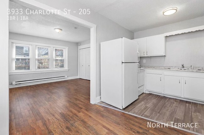 Building Photo - ?? Snug & Stylish 1BR Near Westport – Affo...