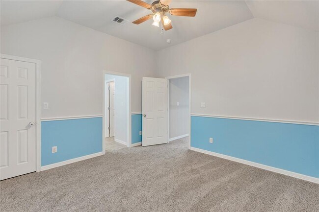 Building Photo - 4204 Fairmeadow Dr