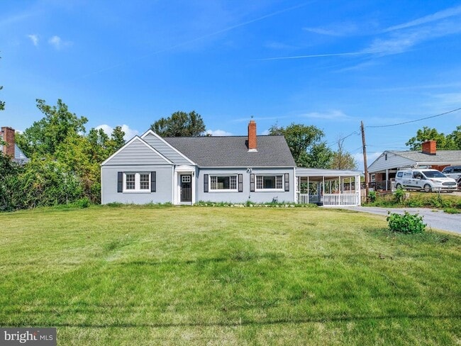 Primary Photo - 4502 Elmwood Rd