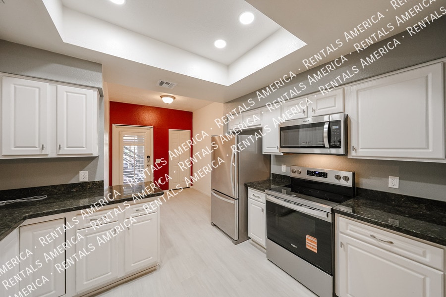 Building Photo - 101 N 7th St