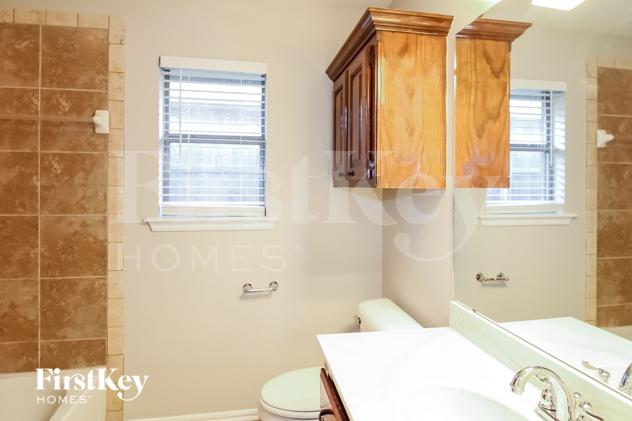 Building Photo - 4529 Oasis Ct