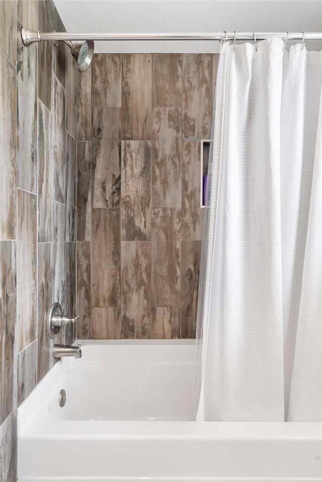 Building Photo - 5307 S Bellview Rd