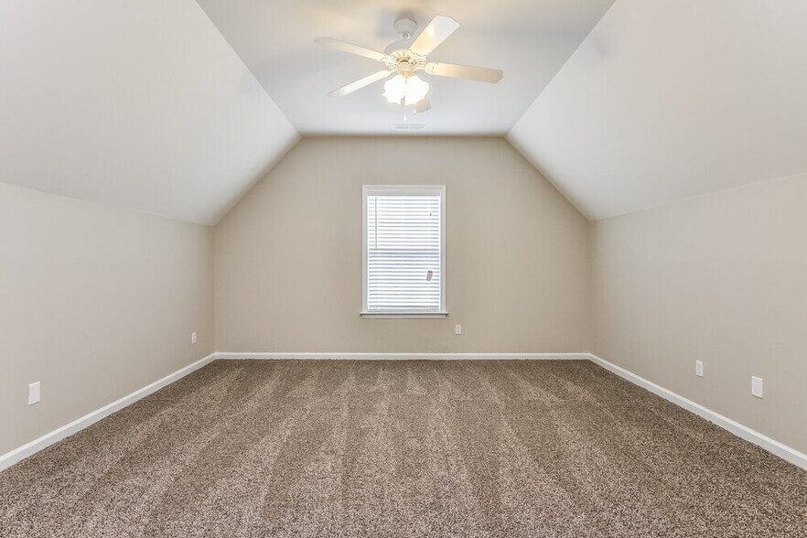 Building Photo - 9309 Doss Ct