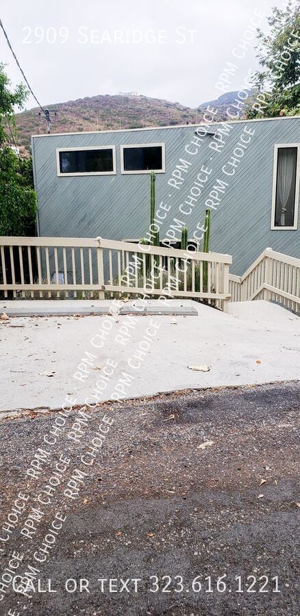 Building Photo - 2909 Searidge St