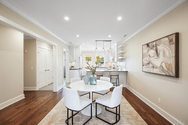 Building Photo - 31 East Ave