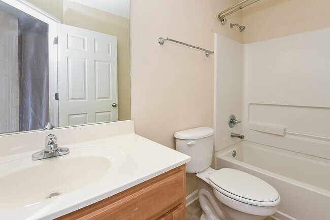 Building Photo - 110 Cessna Dr