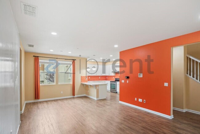 Building Photo - 1210 Coyote Creek Way