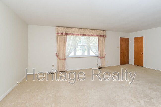 Building Photo - 5705 Haynes-Sterchi Rd