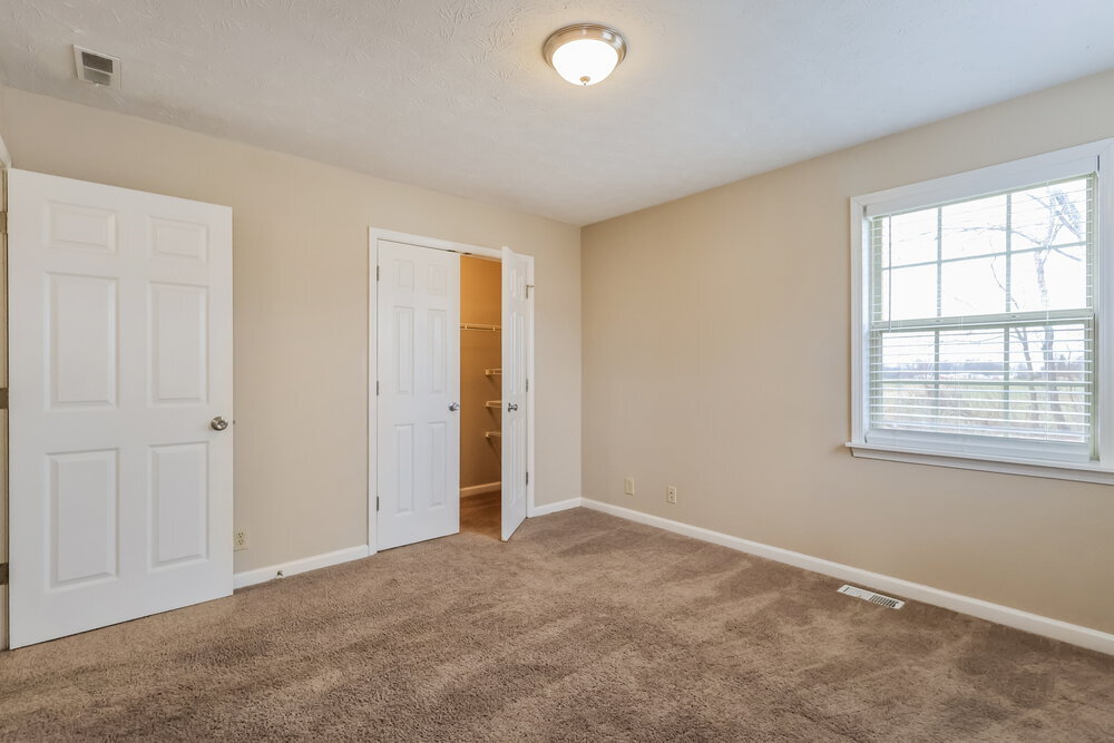 Building Photo - 173 Agin Way