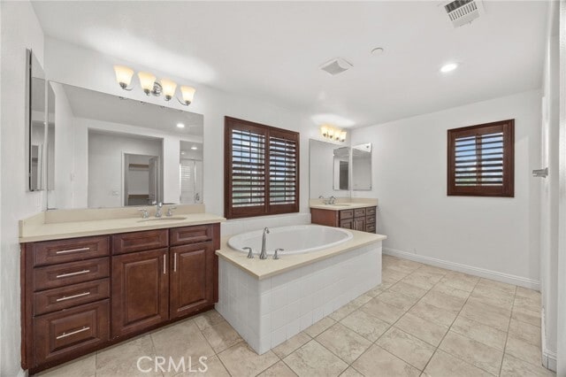 Building Photo - 6894 Tourmaline Dr